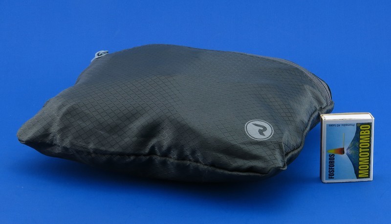 RoryTory Ultra Lightweight Water Resistant Hiking Backpack 2 modelos.