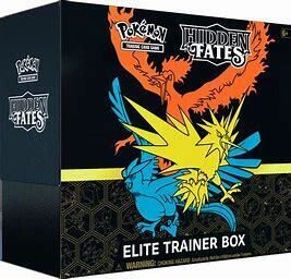 Pokemon Hidden Fates Elite Trainer w/acrylic