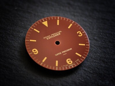 EXI 5500 underline chocolate gloss dial