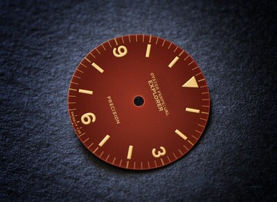 EXI 5500 chocolate dial