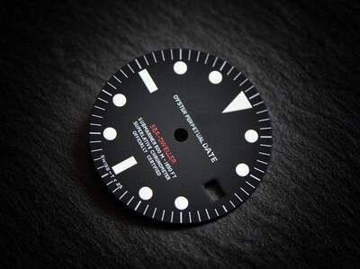 Sea-D 1665 Single Red wht lume dial