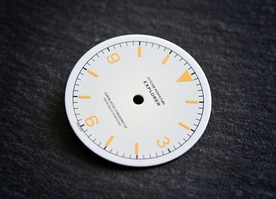 EXI 1016 Albino matt dial