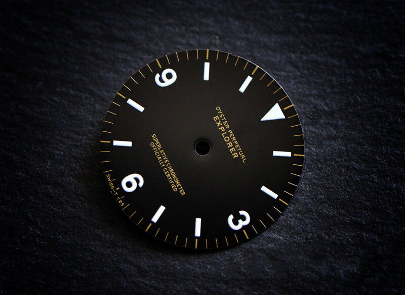 ExI 1016 gloss wht lume dial