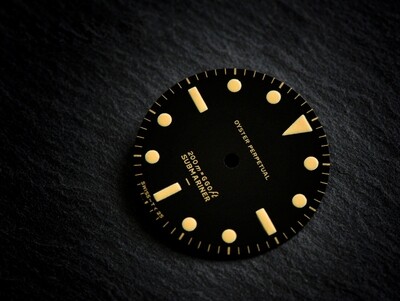 Sub 5513 gloss underline dial
