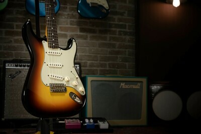 Private Stock S-Classic, Three Tone Sunburst 3.28kg / 7.23lbs