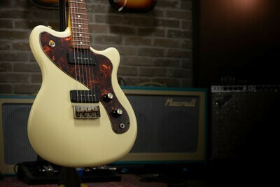 Stinger, Vintage White, 3.16kg / 6.96lbs