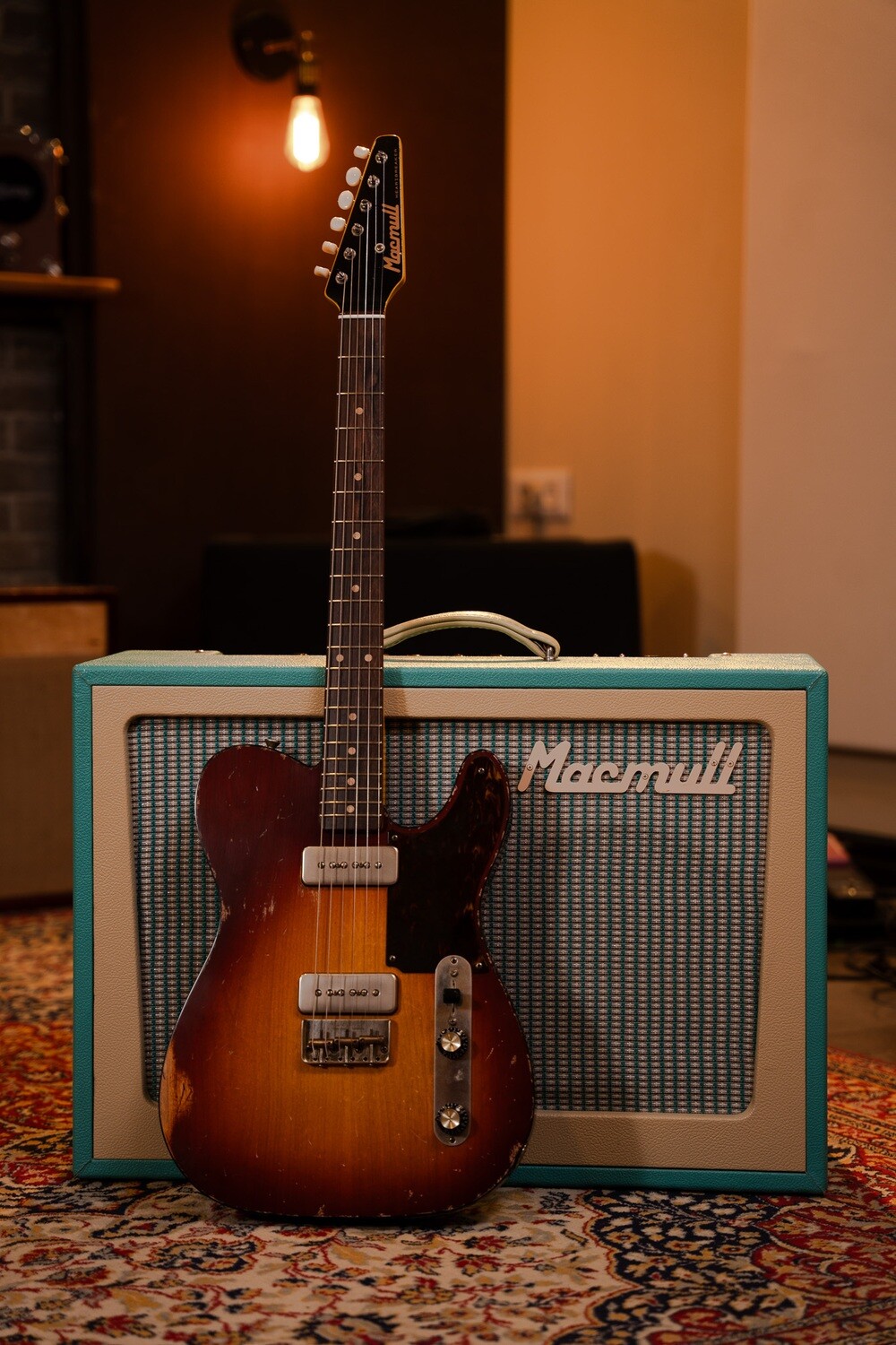 Guitar Summit collection - Heartbreaker Custom, Sunset vintage Burst 3.34kg/7.36Ibs