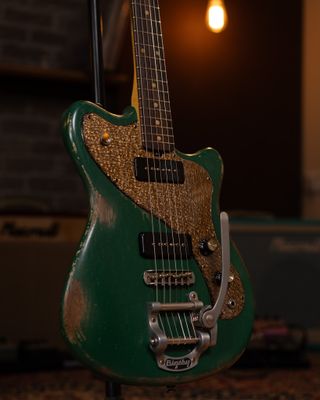 Namm2025 collection  - Stinger Super light Forest Green   | S/N: 122403