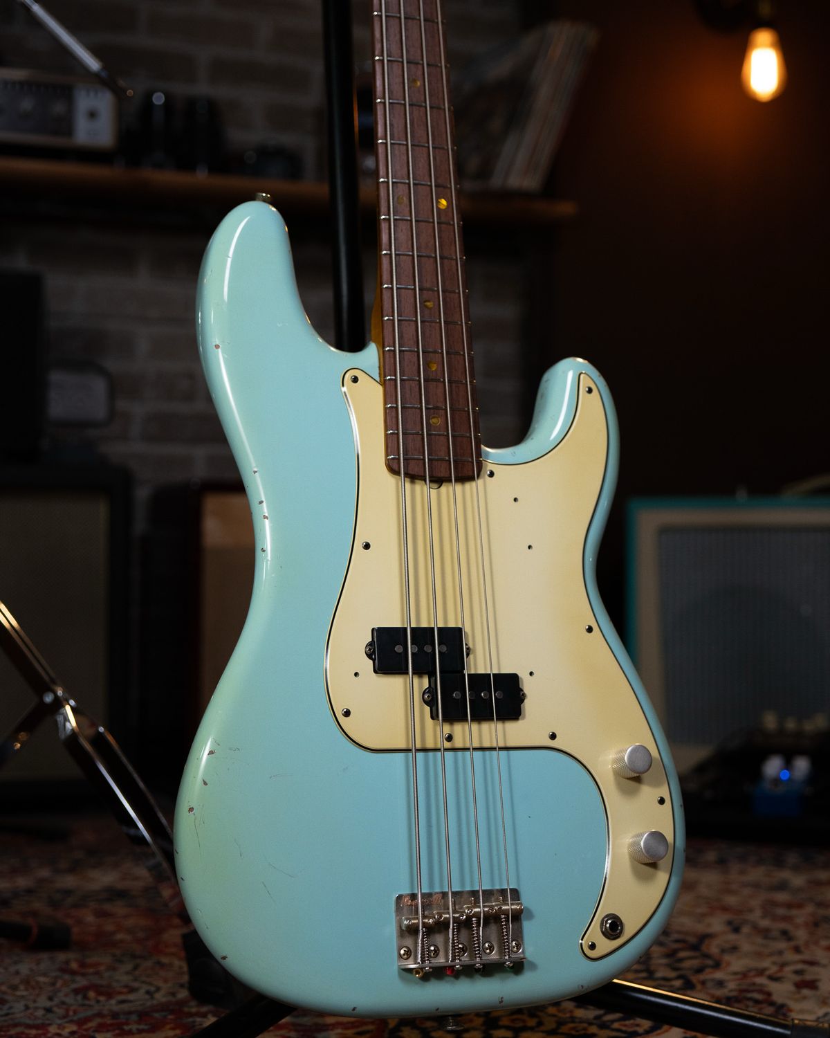 PB-Classic daphne blue Rosewood | S/N: 032602