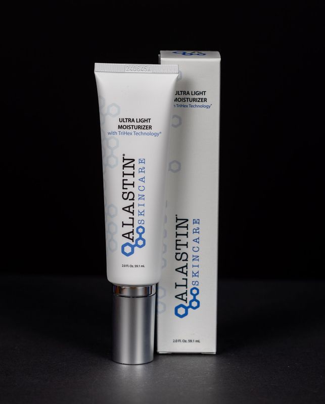 Ultra Light Moisturizer with TriHex Technology®