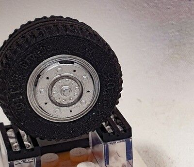 1x 18x14 rims for tanks