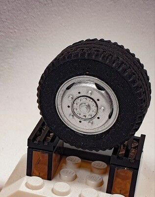 1x 18x14 rims for tanks
