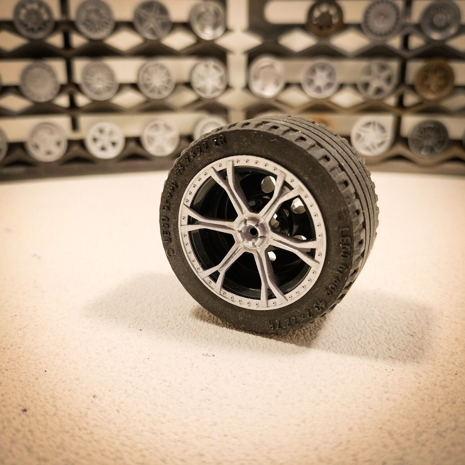 4 x 40FR GTCC hubcaps (FOR 30X20) WITH DEFECT