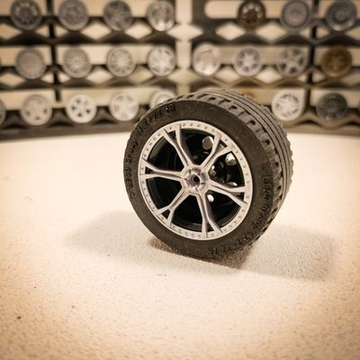 4 x 40FR GTCC hubcaps (FOR 30X20) WITH DEFECT