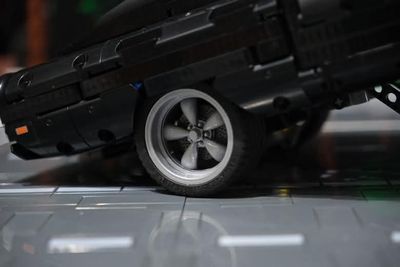 4x RIMS/disc La Dodge Charger de Dom Fast &amp; Furious set Lego 42111