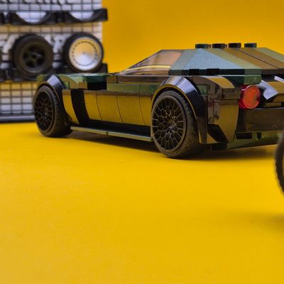 4x  hubcaps Aston Martin Valour
