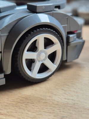 4x  hubcaps NILU 27