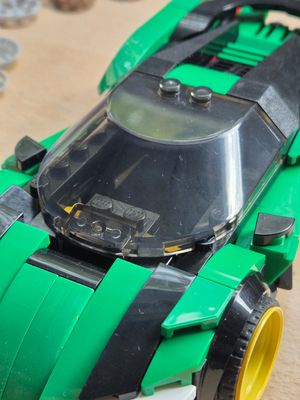 1x Adaptable windscreen  3383