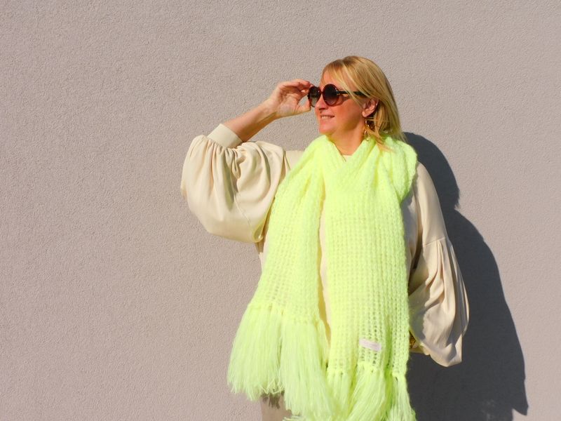 Clara sjaal - felgeel