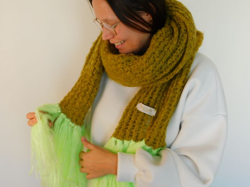 Clara sjaal - mosterdgroen &amp; felgroen