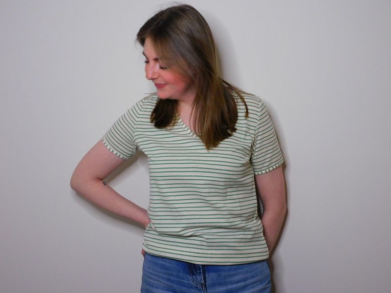 Cézanne t-shirt - v-hals - wit &amp; groen