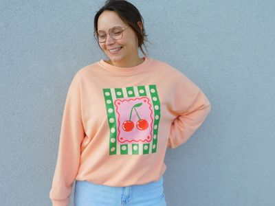 Cherry sweater - peach