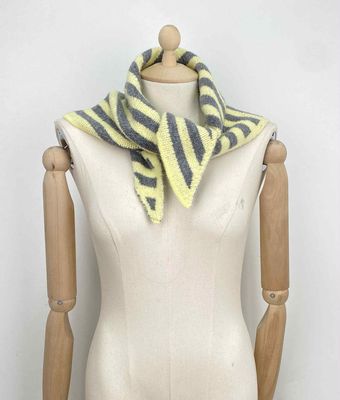 Striped driehoek sjaal - geel &amp; grijs