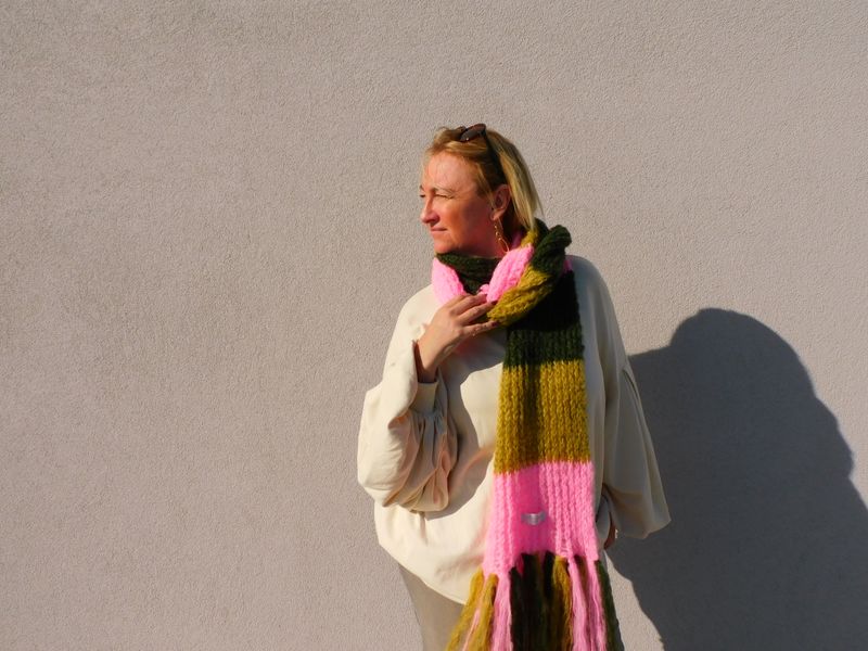 Clara sjaal - kaki &amp; felroze