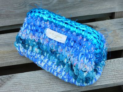 Recycled Ruby Metallic tas - blauw - small