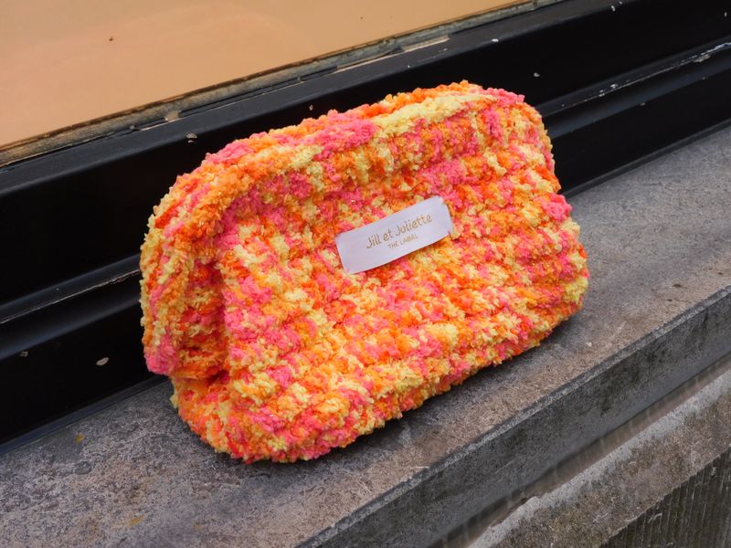 Fluffy Féline tas - roze &amp; geel - small