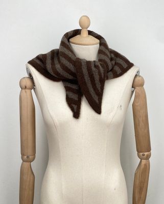 Striped driehoek sjaal - bruin
