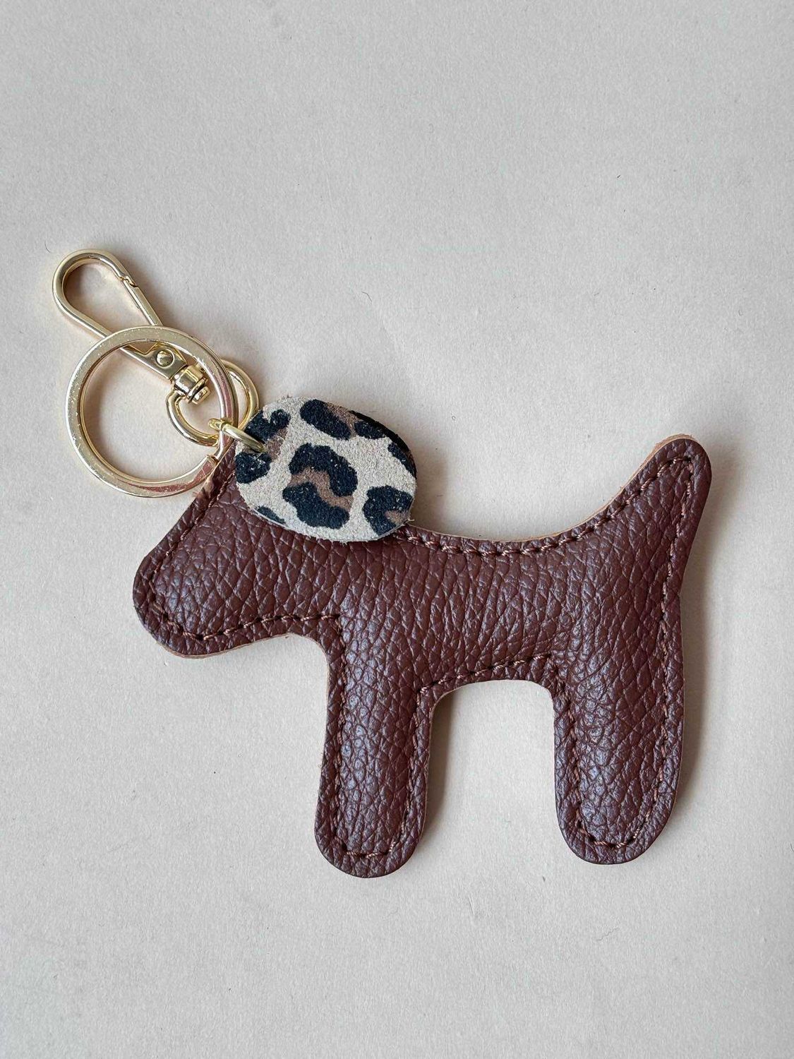 Hondje bag charm - cognac