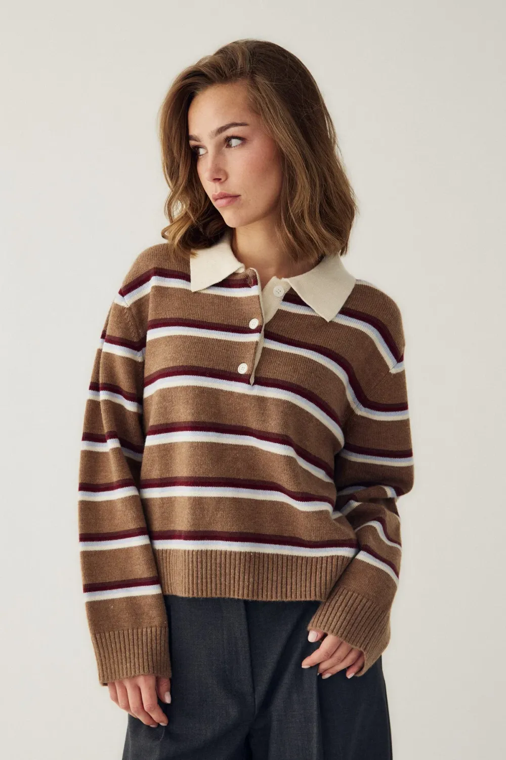 Merel trui - beige gestreept