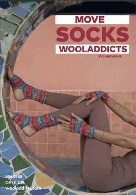 Move Socks Wooladdicts by Lang Yarns