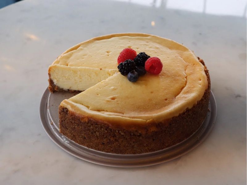 BiG Pie: Cheesecake WHOLE