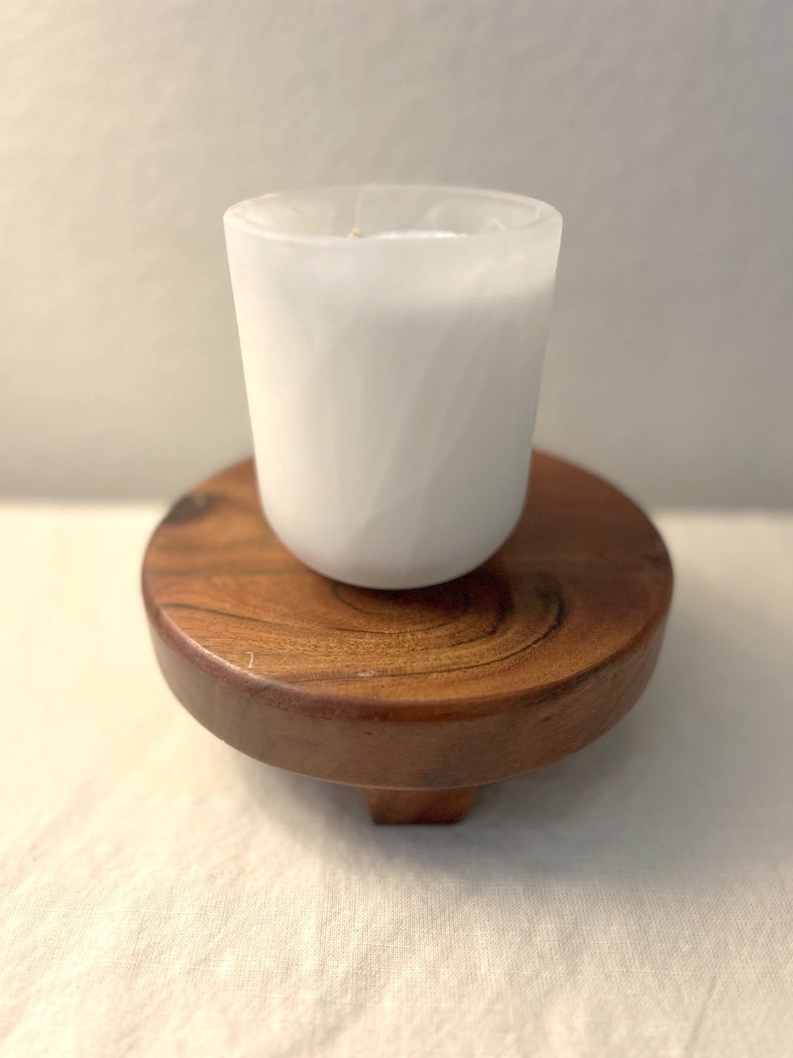 BiG Frosted White Candle
