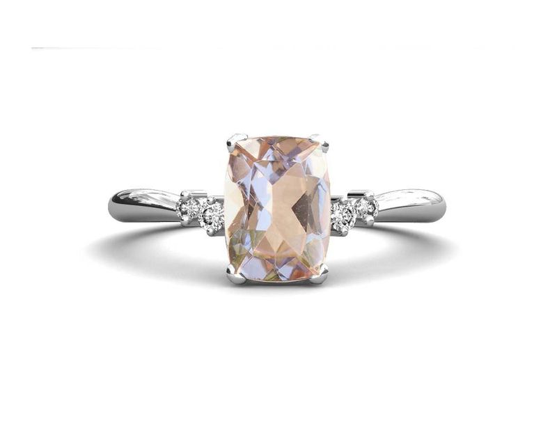 Anillo de compromiso morganita