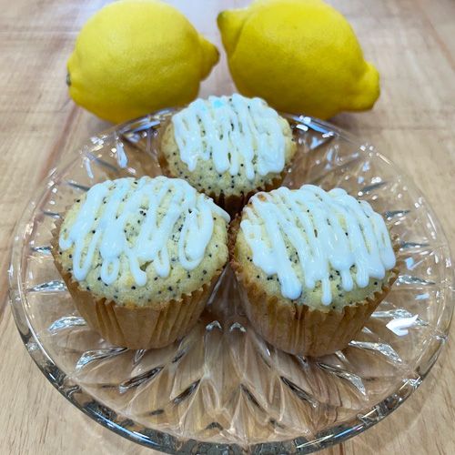 Lemon Poppy Seed (4 Muffins)