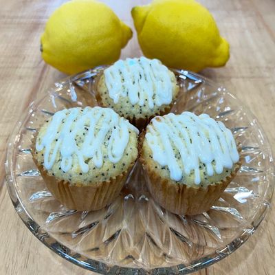 Lemon Poppy Seed (4 Muffins)