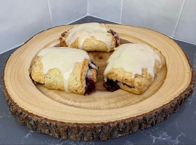 Vanilla Plum Scones (6 Scones)