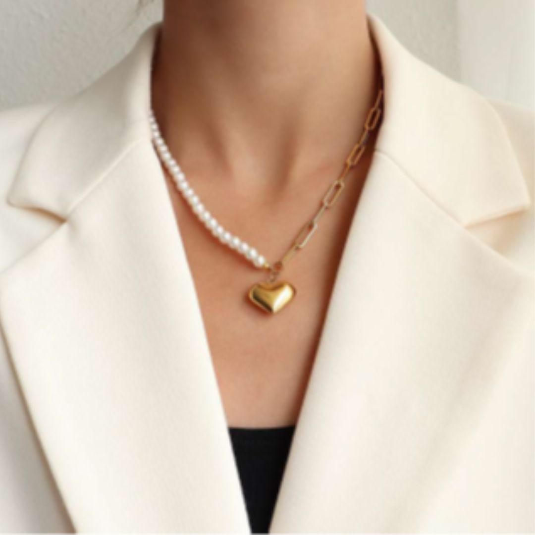 Lola Necklace