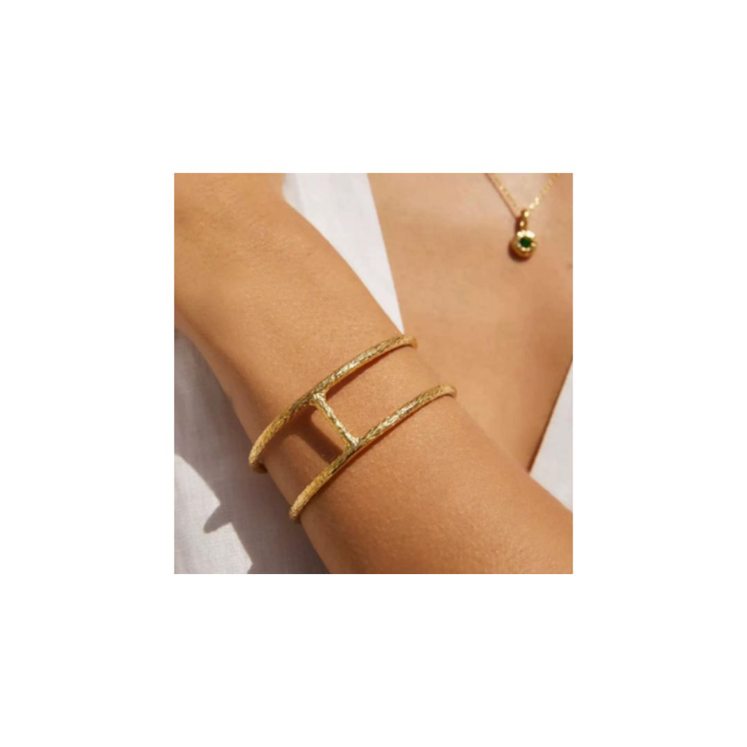 H Cuff