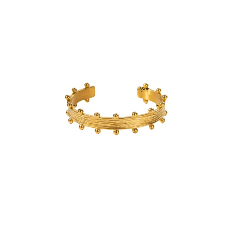Mila Cuff