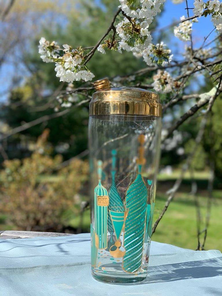 Gay Fad &quot;Bottles, Decanters, and Glasses&quot; Aqua Shaker