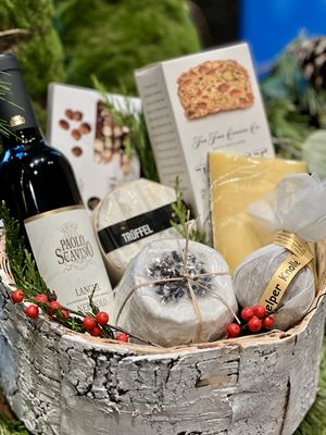 BRIX Petite Wine and Cheese Gift Basket