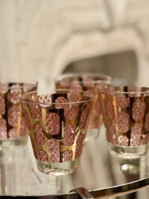 Fred Press Lowball Glasses &#39;Pink Pebbles on 22K Gold&#39; (Set of 4)