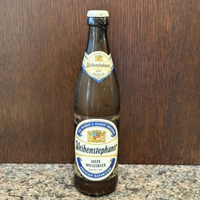 Weihenstephaner Hefe-Weissbier 16.9oz Bottles