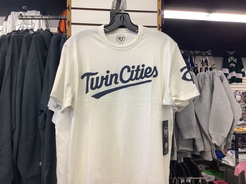 Minnesota Twins Sandstone Franklin Fieldhouse T Mens