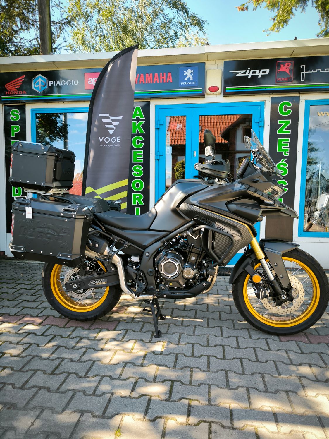 Voge 525 DSX z kuframi