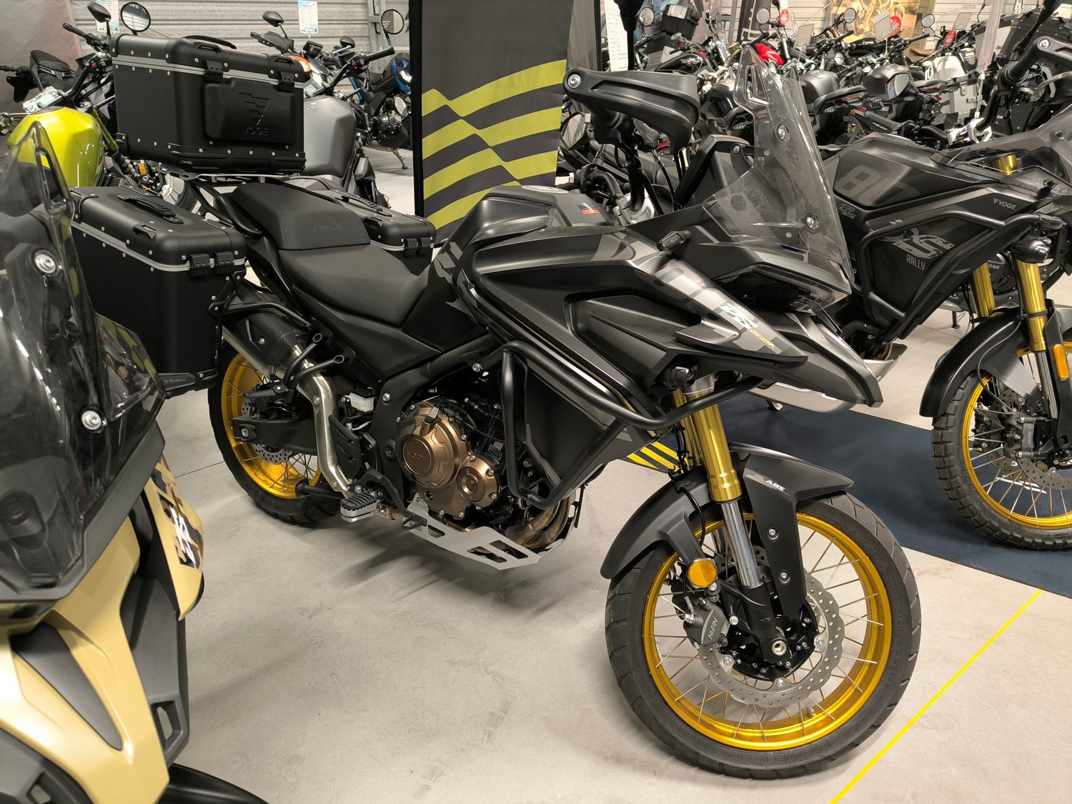 Voge 625 DSX z kuframi